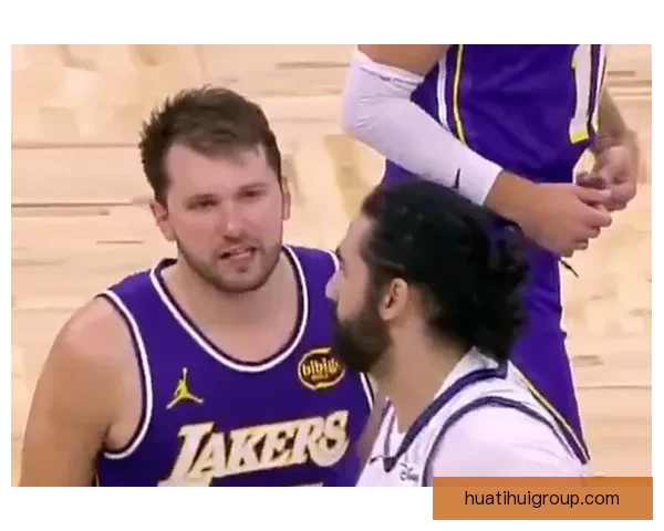 东契奇因第16次技犯与扎威发生肢体冲突 自动禁赛一场